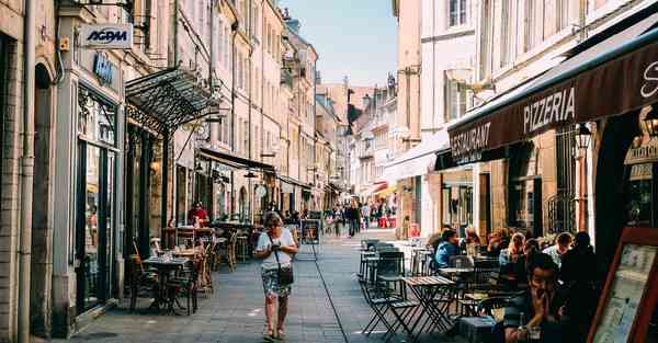 时尚穿搭女王_时尚穿搭女装直播间