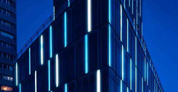 时尚穿搭杂志书籍_时尚穿搭杂志在哪看